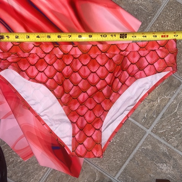 Red Flowy Mermaid Scale 2 Piece Swimsuit (NWOT) - Picture 4 of 10